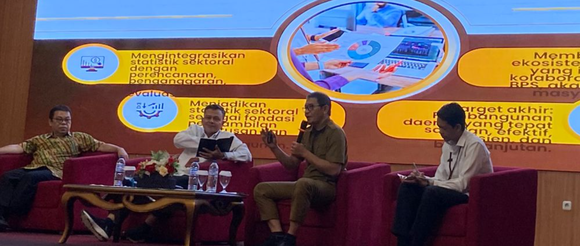 Sekretaris Bapelitbangda menjadi Pemateri pada Pembinaan Statistik Sektoral